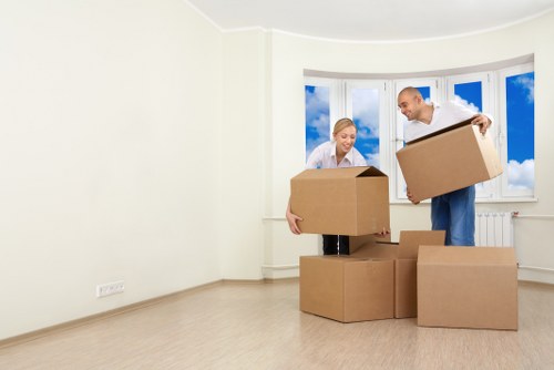 Careful loading for flat removals near Blackfriars station and riverside buildings