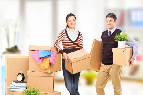 Local removals truck suitable for Blackfriars apartments and businesses